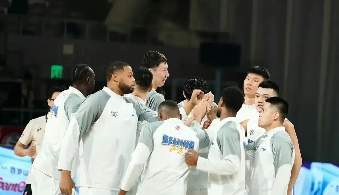 九游体育下载-CBA赛程过半！最让人失望的六支球队，北京广东上榜
